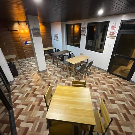 Halajo Bnb Transient Laoag Esterno foto